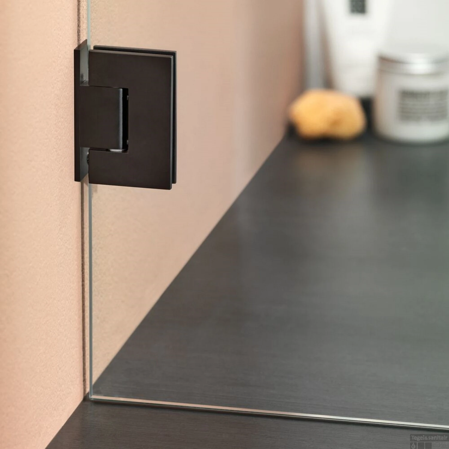 Badwand By Sealskin 'I AM' 75x160 Cm Mat Zwart 1 Deel Helder Antikalk Glas 5 Badwand By Sealskin 'I AM' 75x160 Cm Mat Zwart 1 Deel Helder Antikalk Glas - Afbeelding 3